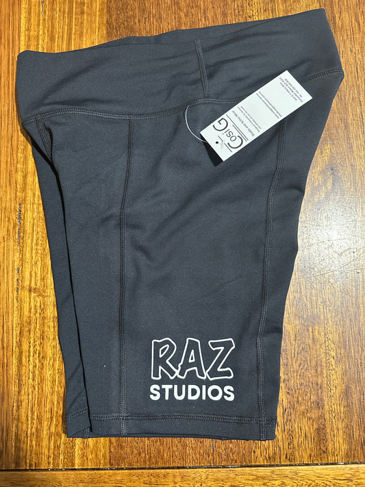 Cosi G X RAZ shorts (white logo)